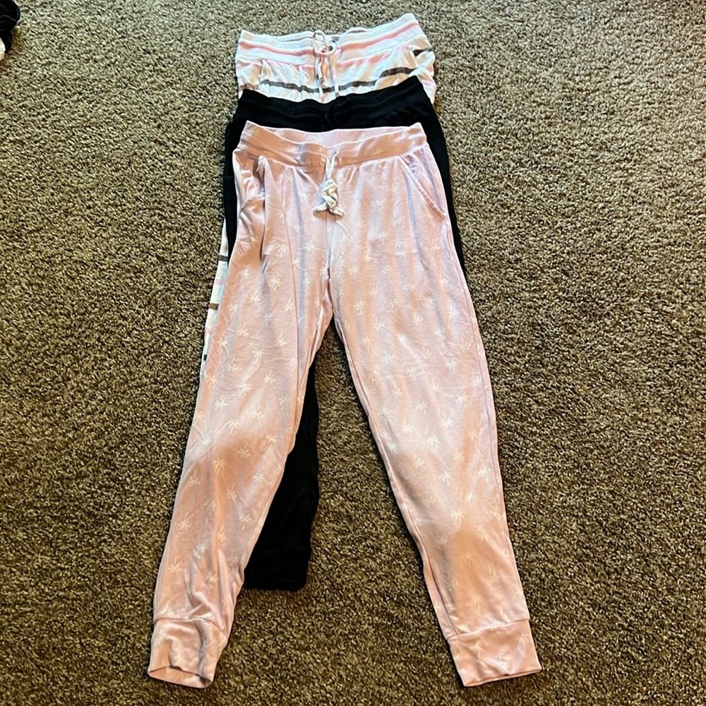 Lot of 3 super soft lounge pants.